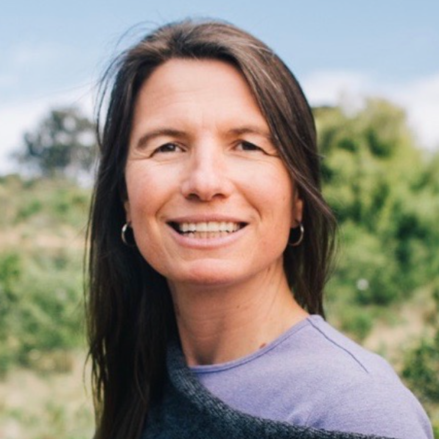 Melissa Nelson headshot